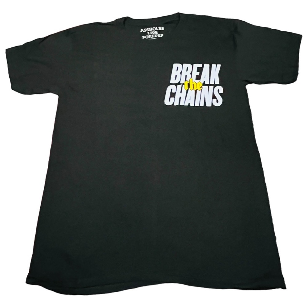 ⭐️  ALF Break chains t-shirt NWT ⭐️